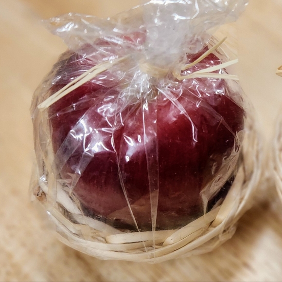 3/$15🍎Realistic Apple Shaped Candle - Picture 2 of 7
